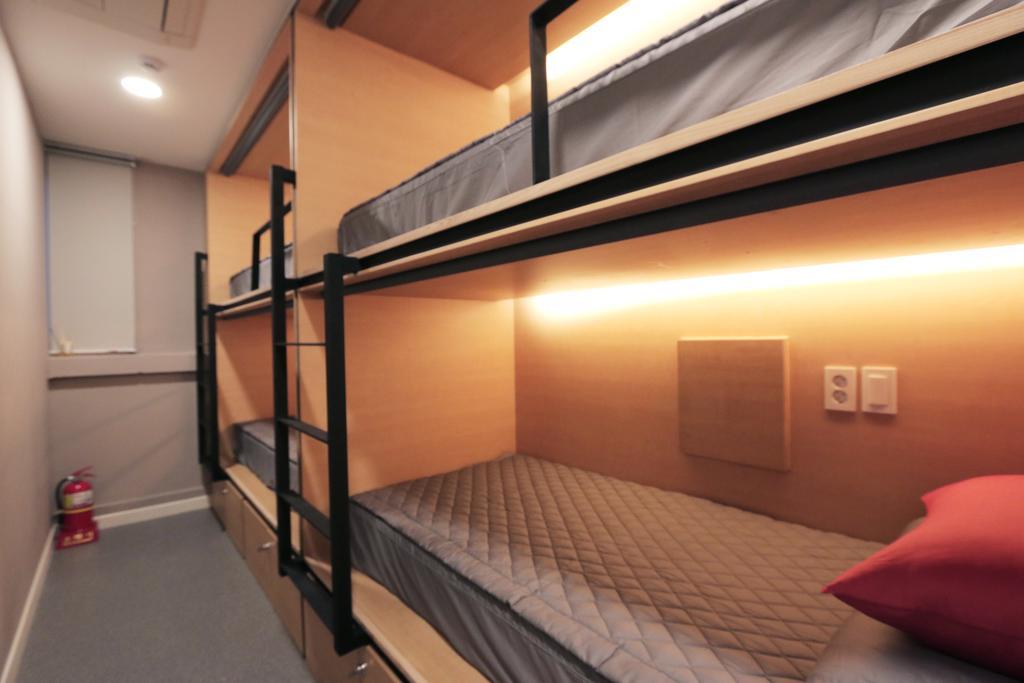 Blueboat Hostel Гиеонгджу Стая снимка
