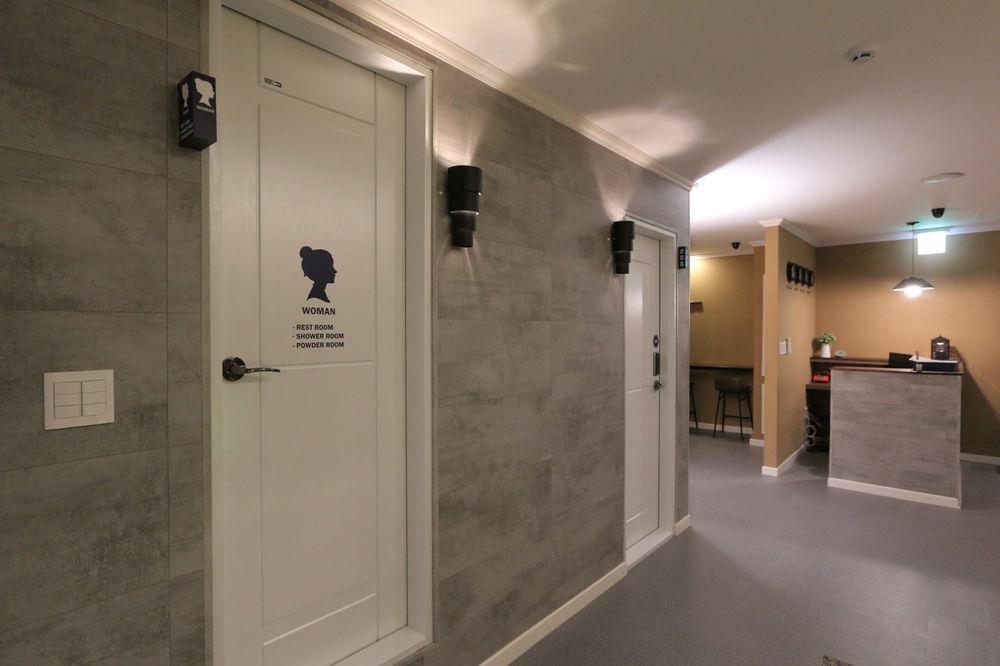Blueboat Hostel Гиеонгджу Екстериор снимка