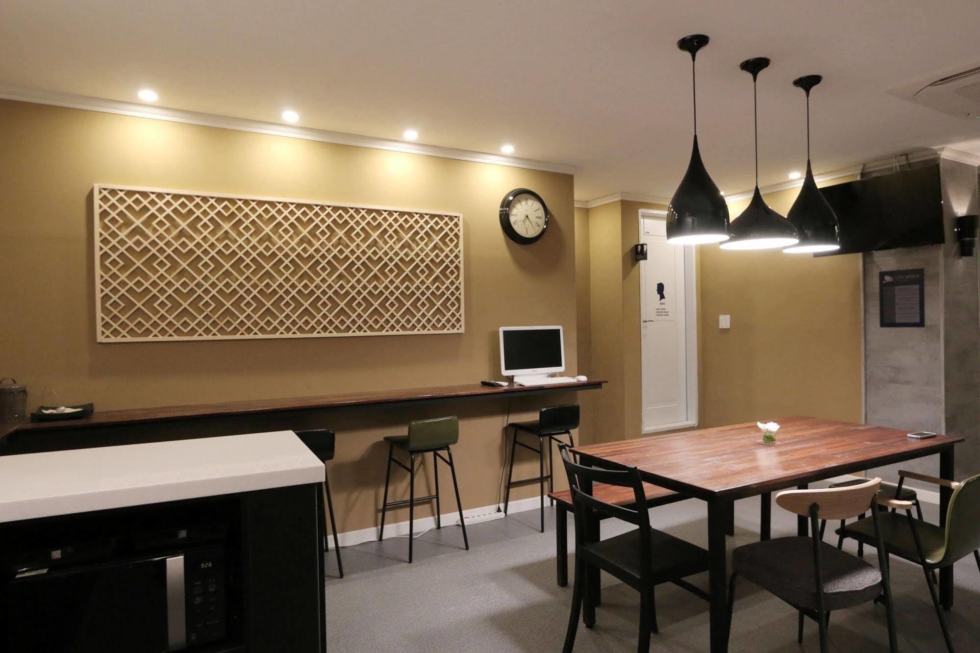 Blueboat Hostel Гиеонгджу Екстериор снимка