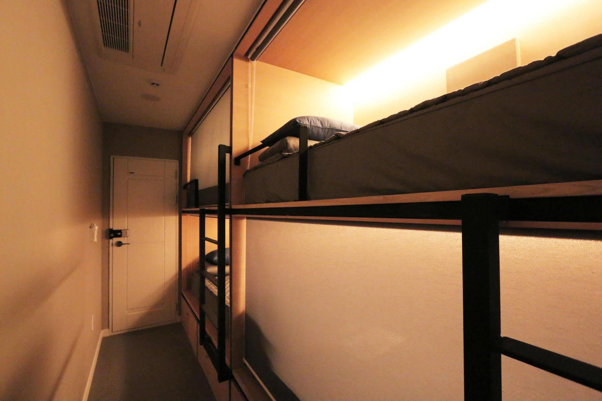 Blueboat Hostel Гиеонгджу Екстериор снимка